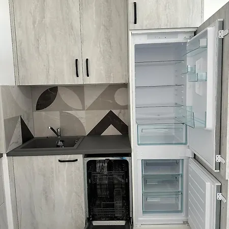 Lovely Stylish Brand New Flat Apartment