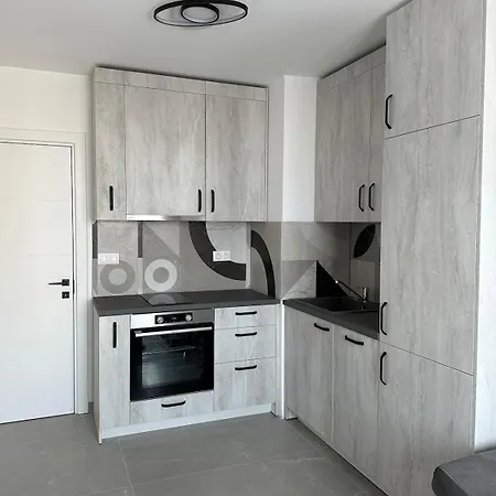 Lovely Stylish Brand New Flat *